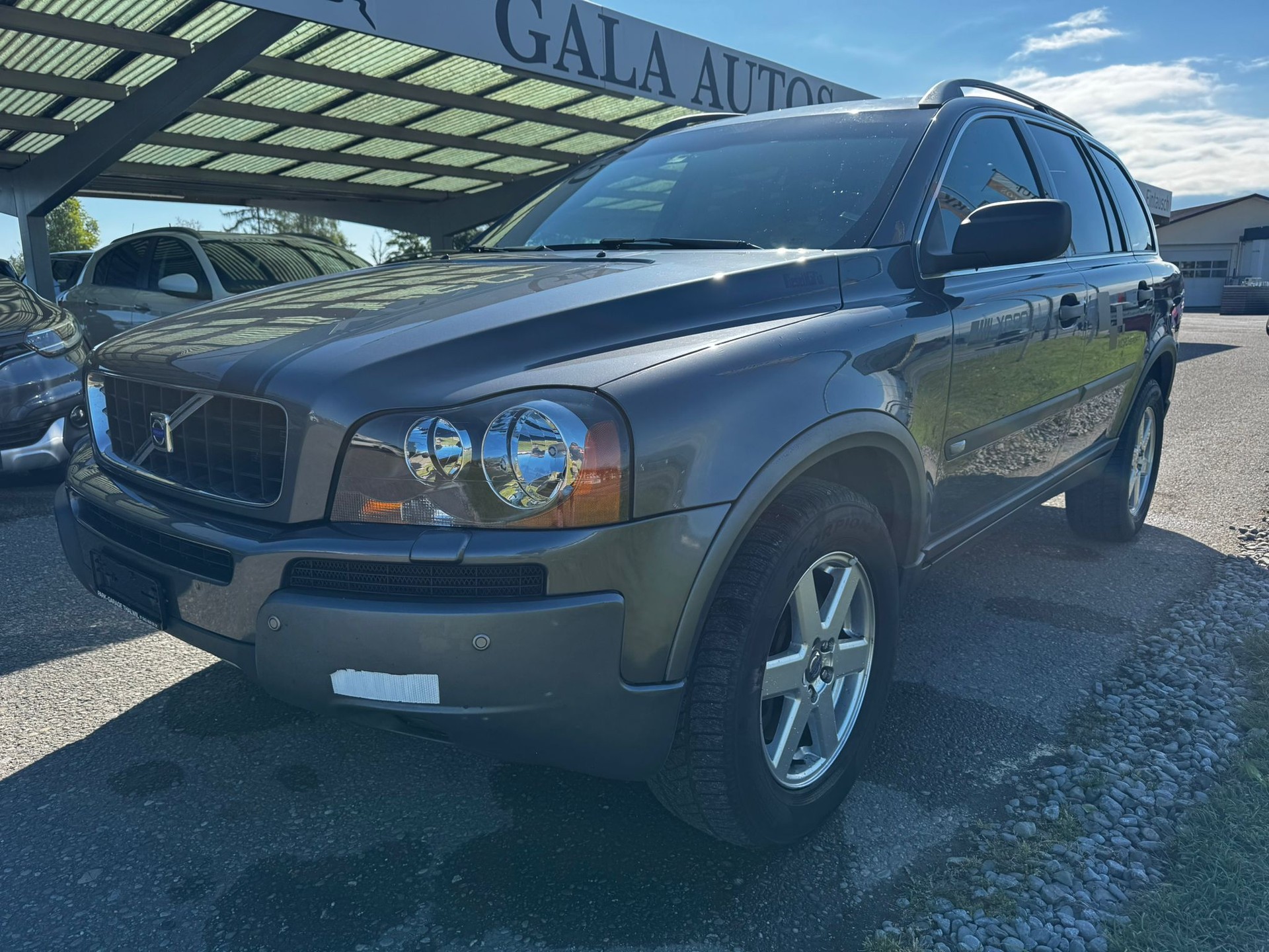 VOLVO XC90 D5 AWD Momentum-image-0