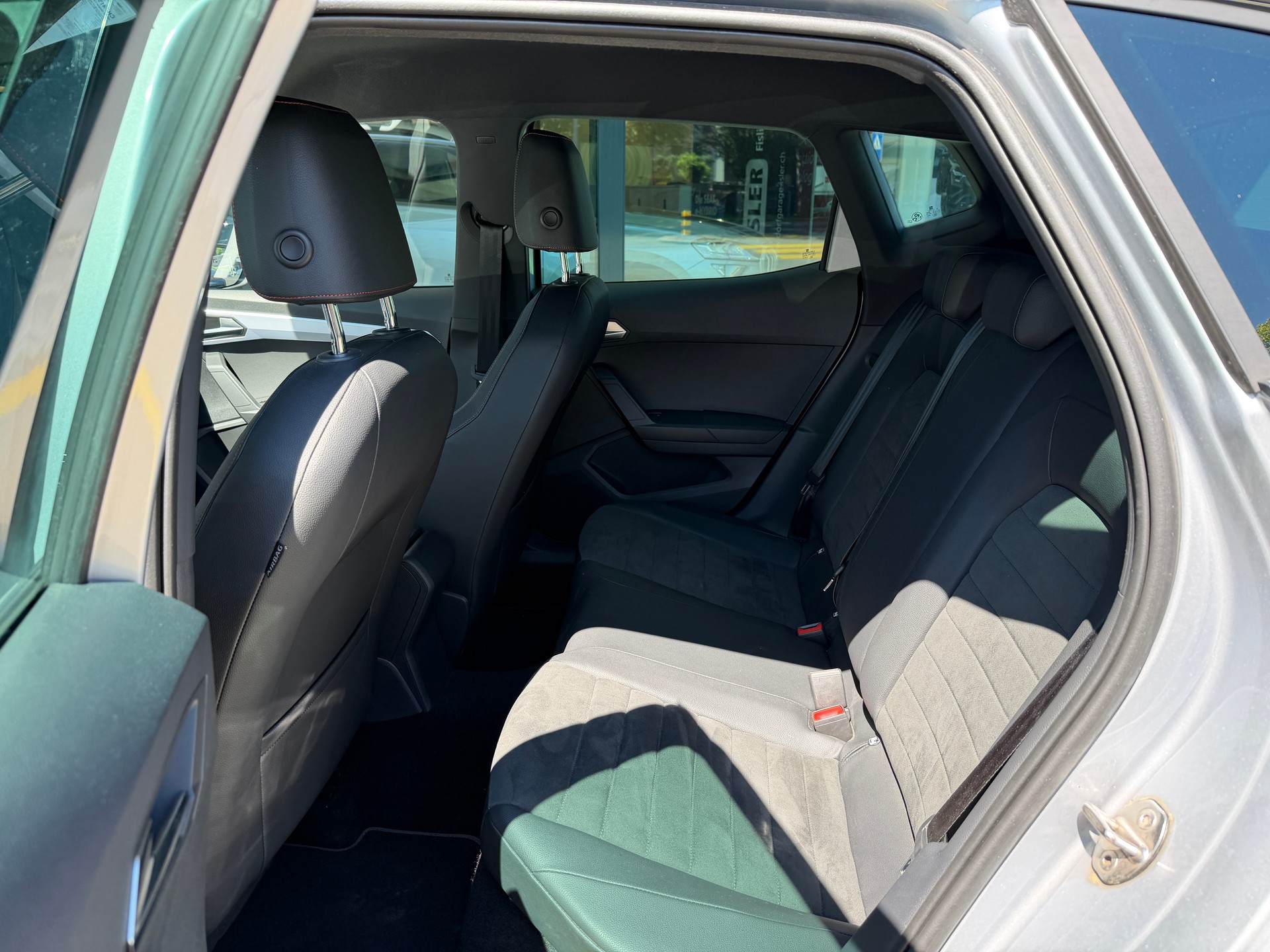 SEAT Arona 1.0 TSI Eco Hola FR DSG-image-7