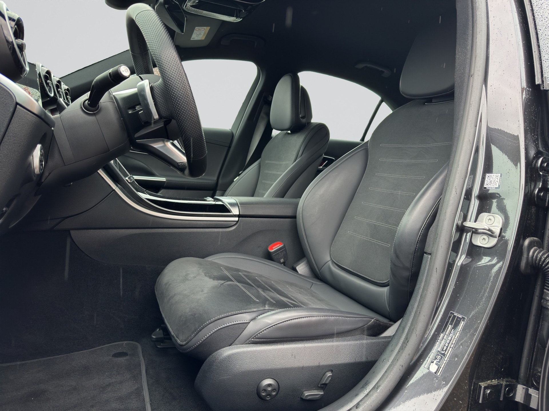 MERCEDES-BENZ C 220 d AMG 9G-Tronic-image-5