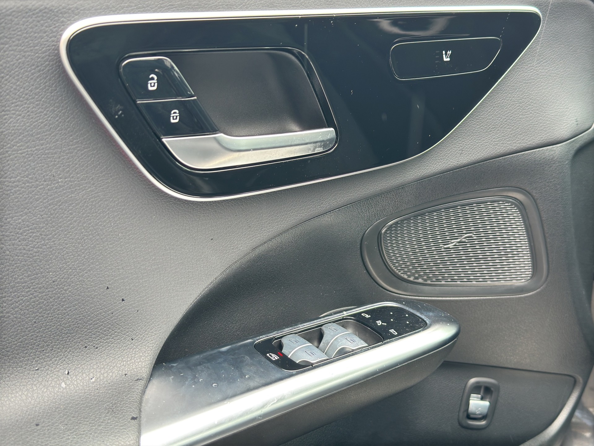 MERCEDES-BENZ C 220 d AMG 9G-Tronic-image-8