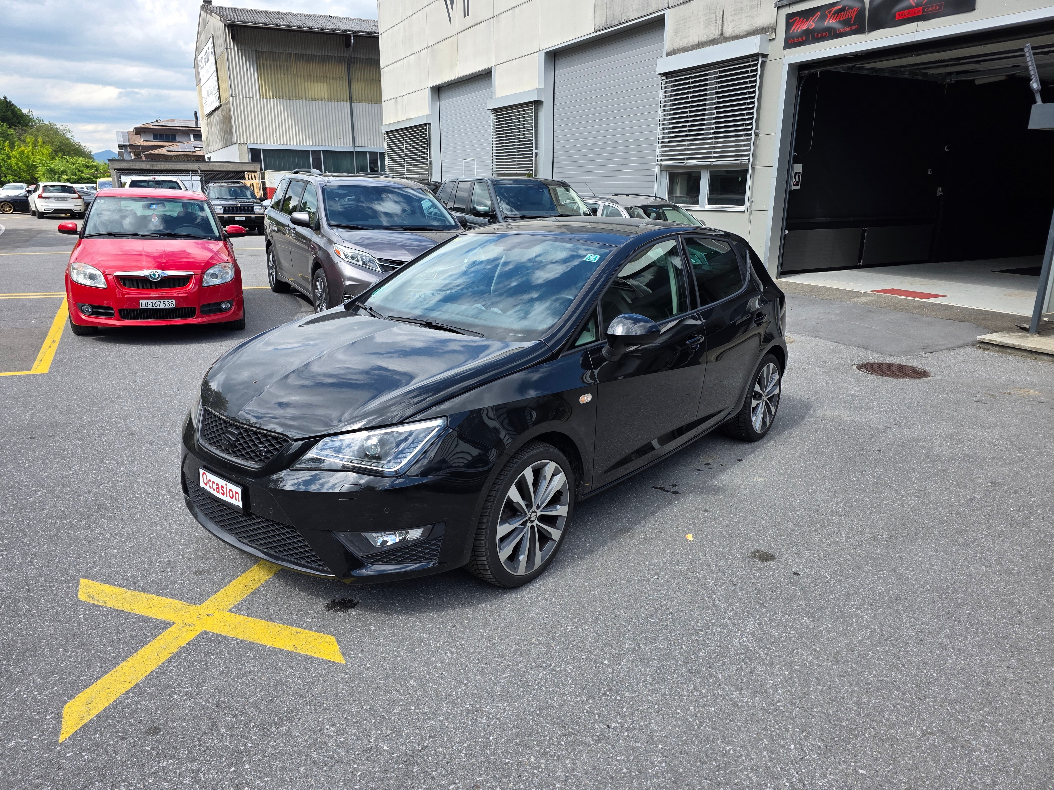 Car photo