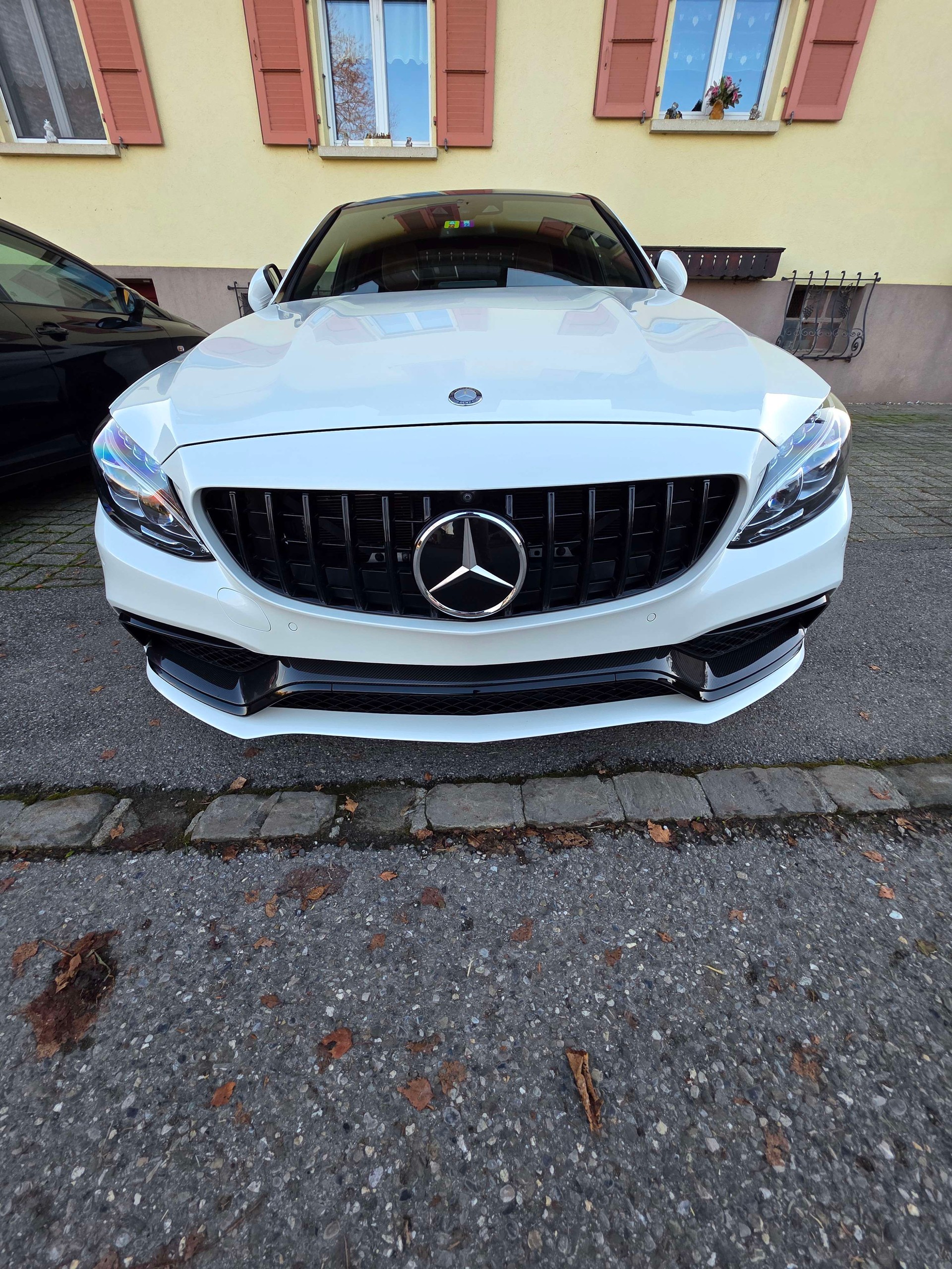 MERCEDES-BENZ C 63 S AMG-image-0