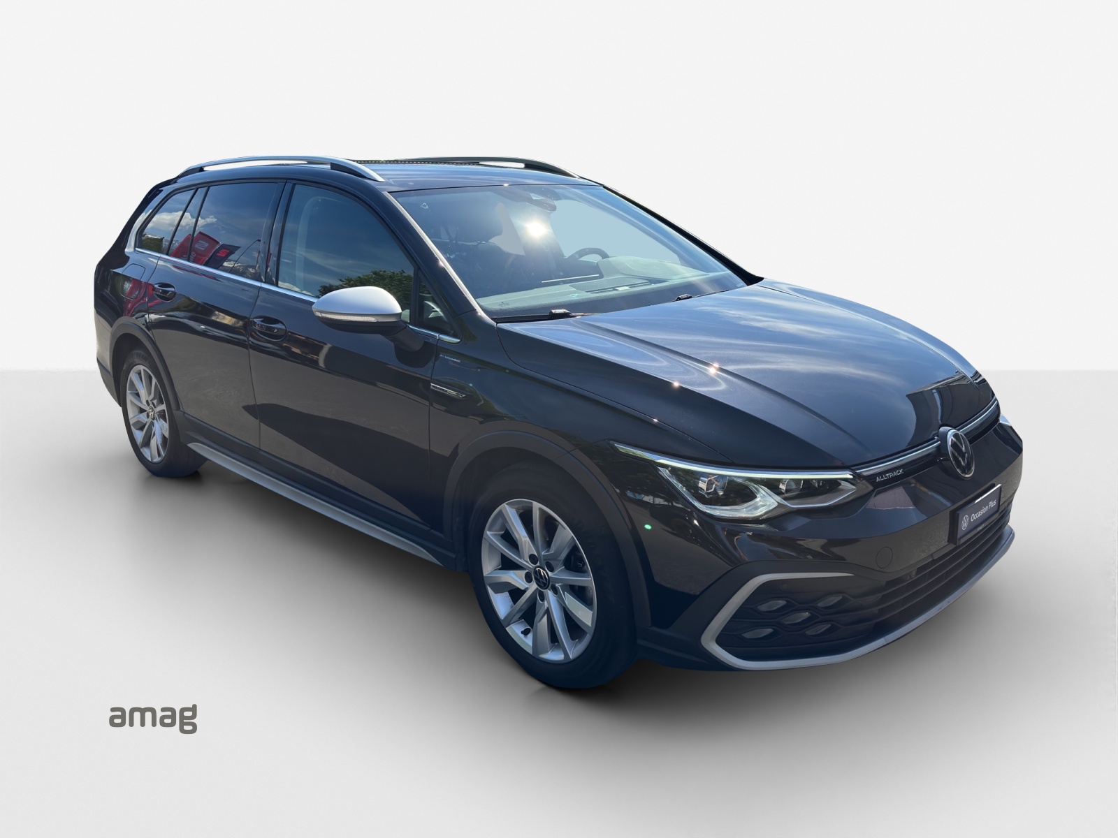 VW Golf 2.0 TSI Alltrack DSG 4Motion-image-5