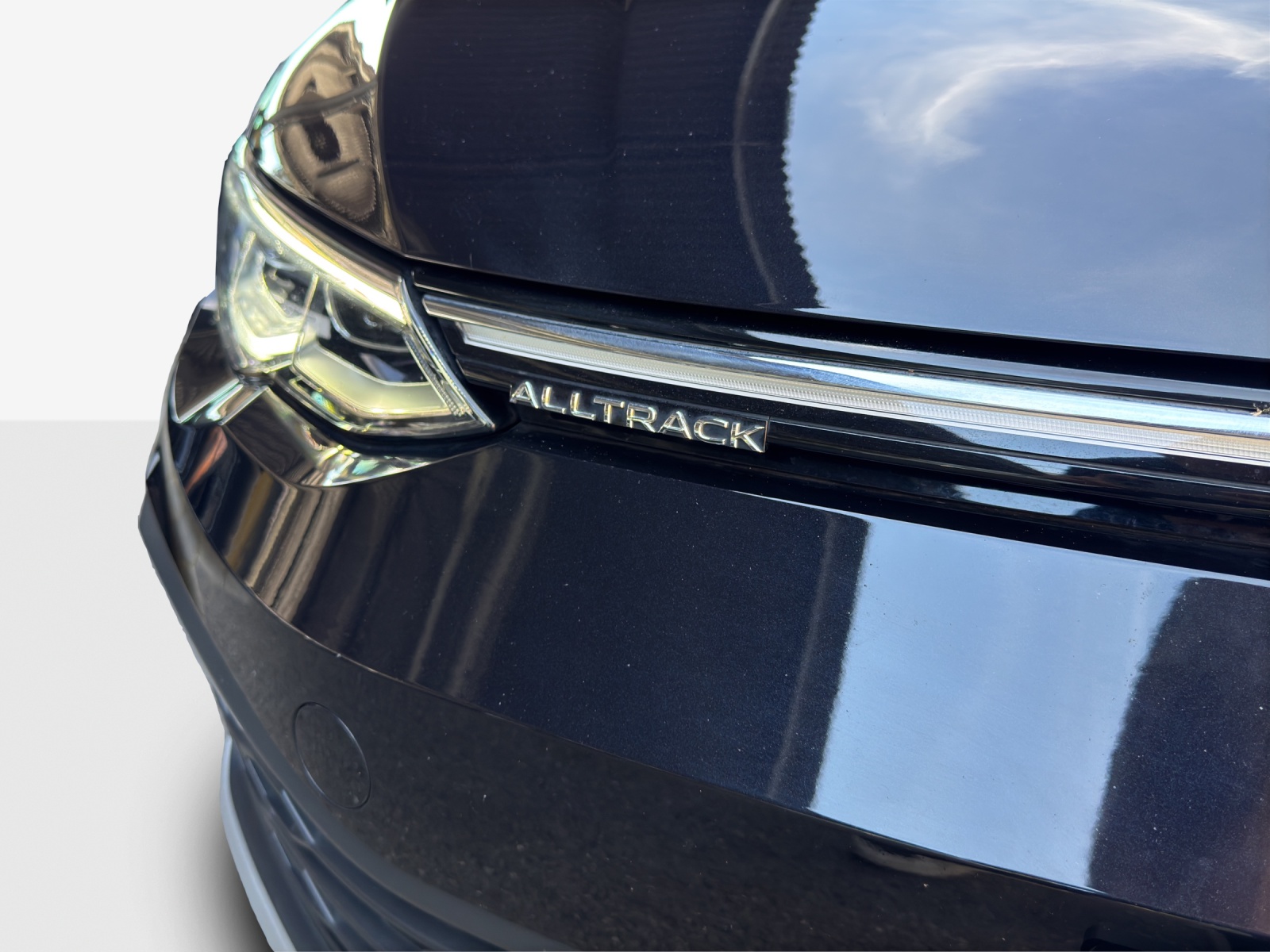 VW Golf 2.0 TSI Alltrack DSG 4Motion-image-14