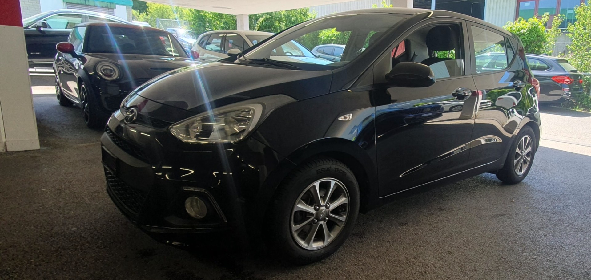 HYUNDAI i10 1.0 Amplia-image-2