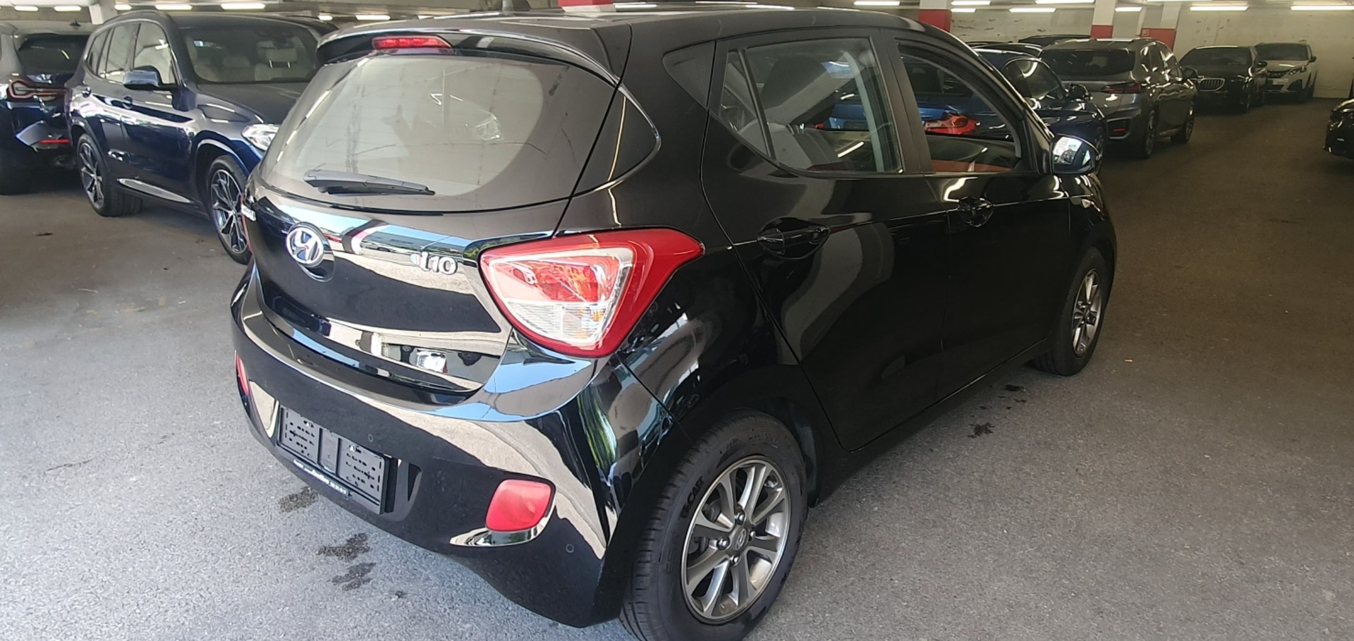 HYUNDAI i10 1.0 Amplia-image-6