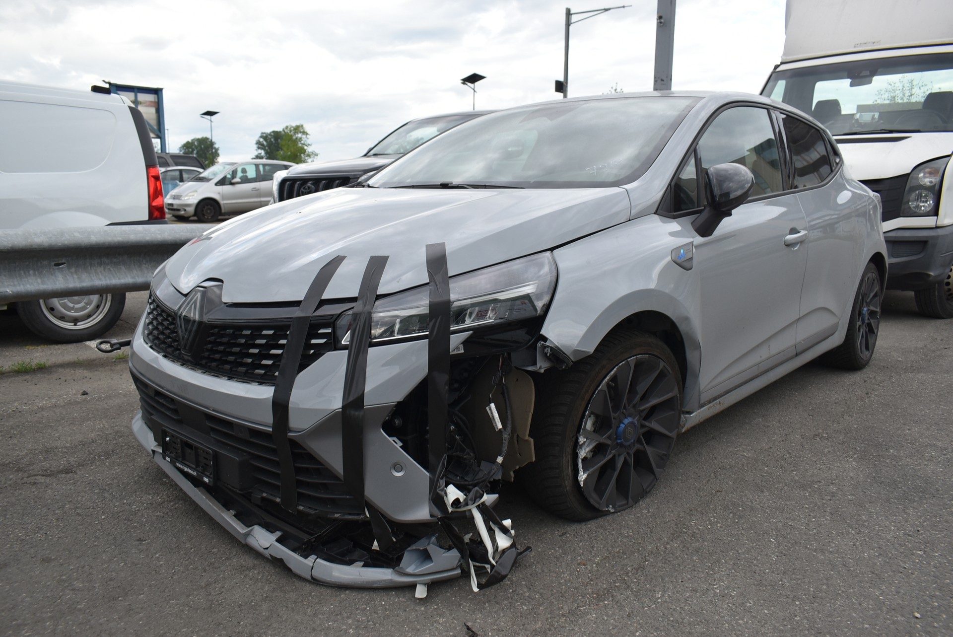 RENAULT Clio 1.6 E-Tech Esprit Alpine-image-0