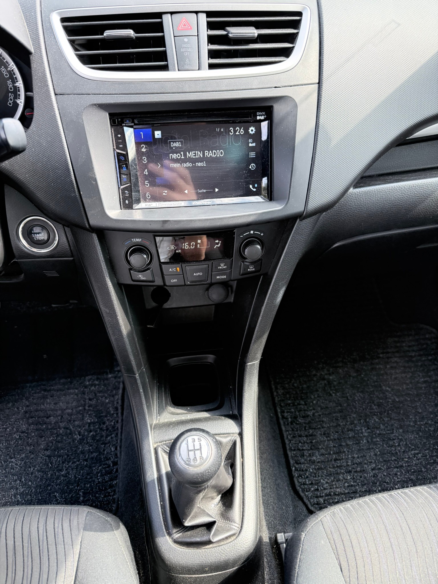 SUZUKI Swift 1.2i 16V GL Top 4x4-image-11