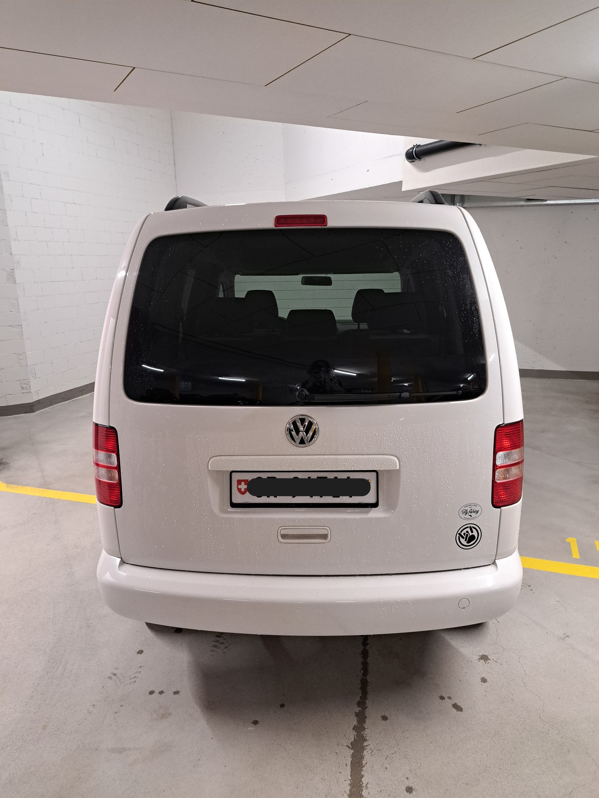 VW Caddy 2.0 TDI 110 Trendline 4Motion-image-2