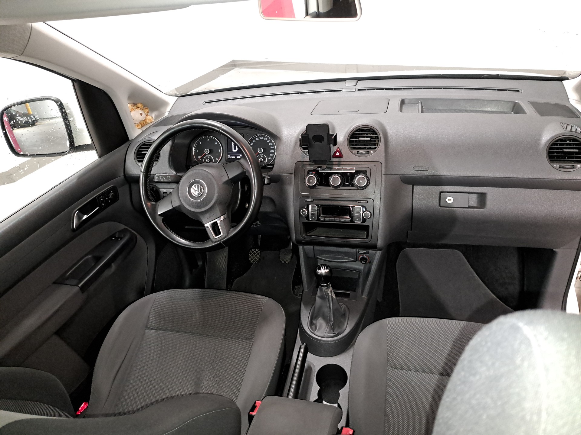VW Caddy 2.0 TDI 110 Trendline 4Motion-image-3