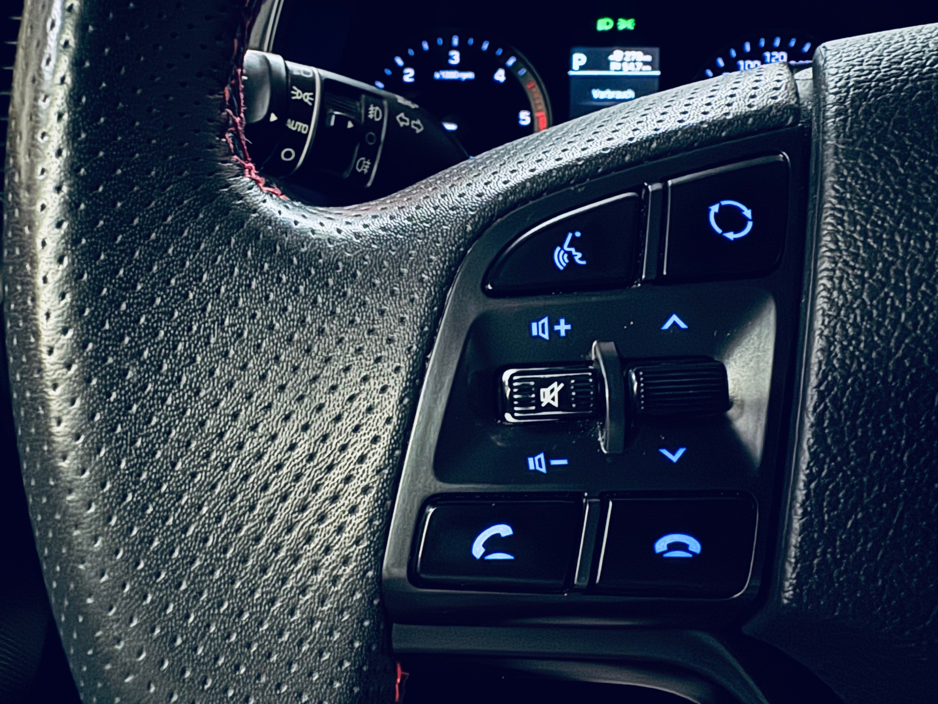 HYUNDAI Tucson 2.0 CRDI N-Line Mild Hybrid 4WD Automatic-image-29