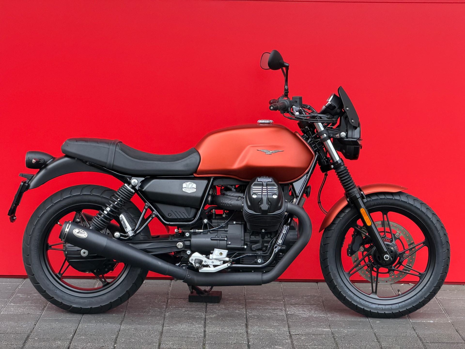 MOTO GUZZI V7 IV 850 Stone