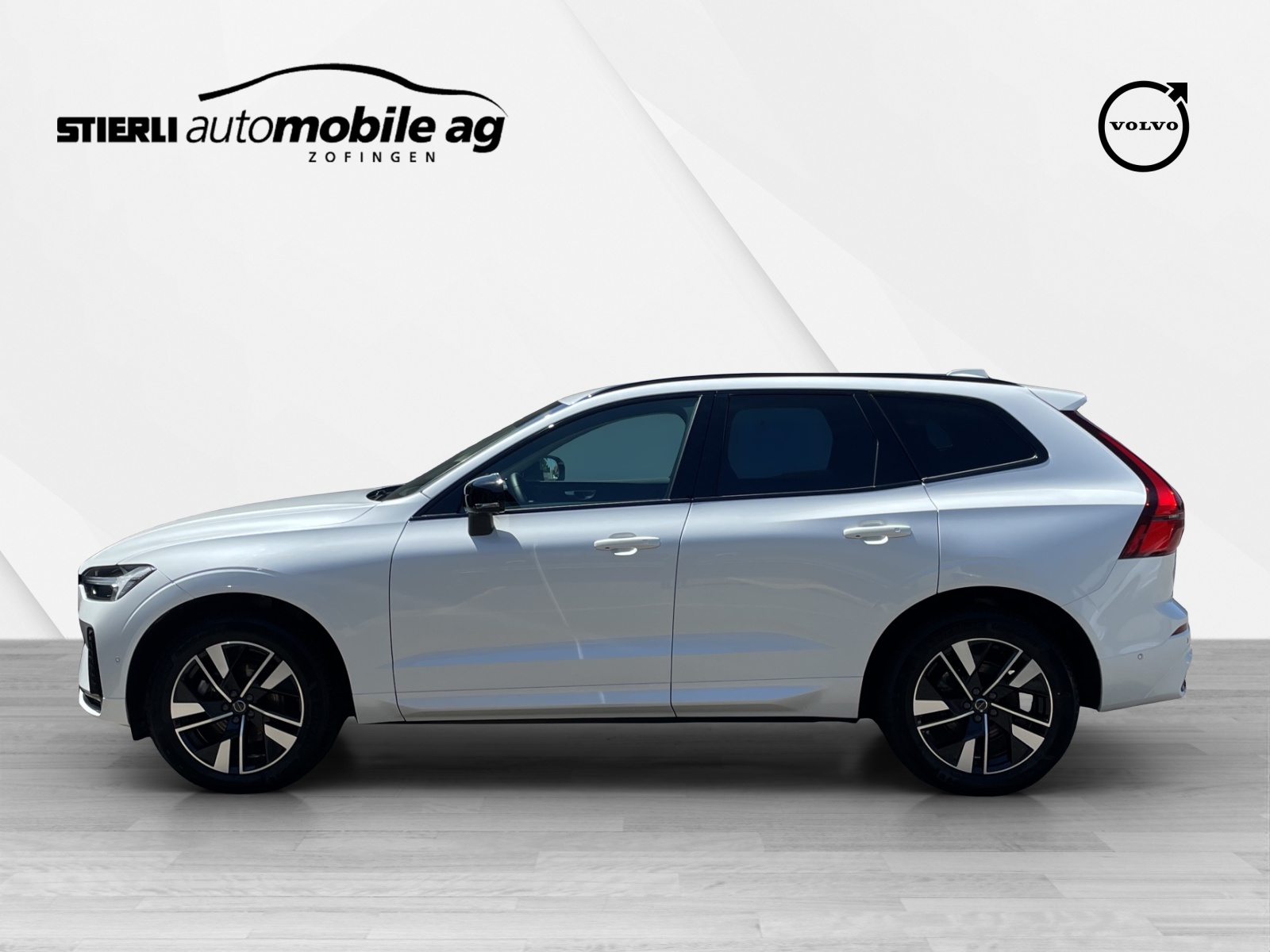 VOLVO XC60 2.0 B5 MH Plus Dark AWD-image-8