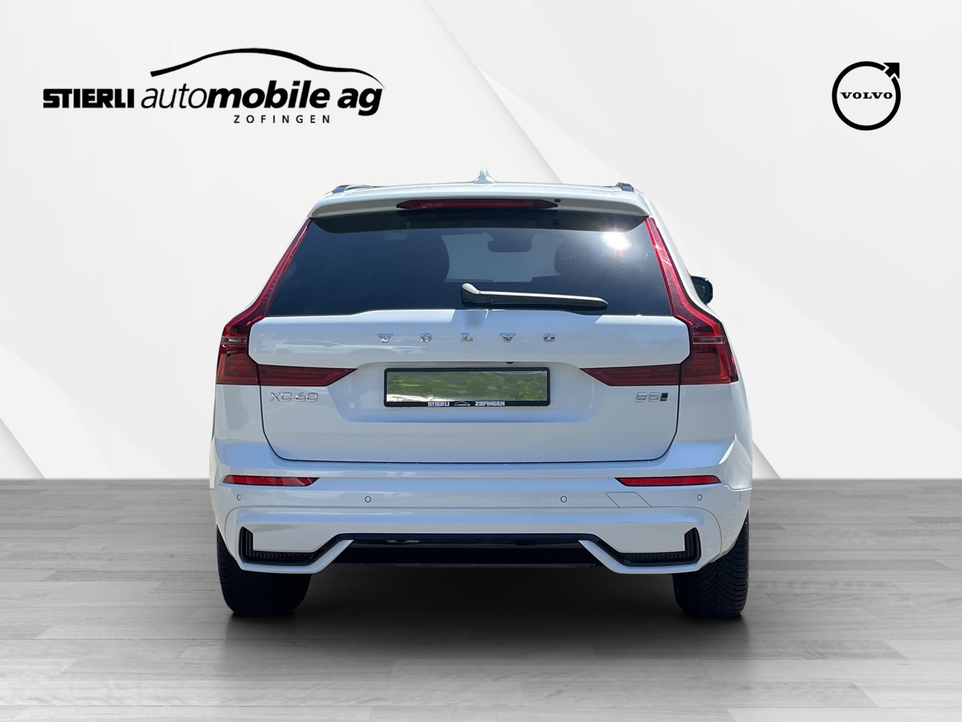 VOLVO XC60 2.0 B5 MH Plus Dark AWD-image-5