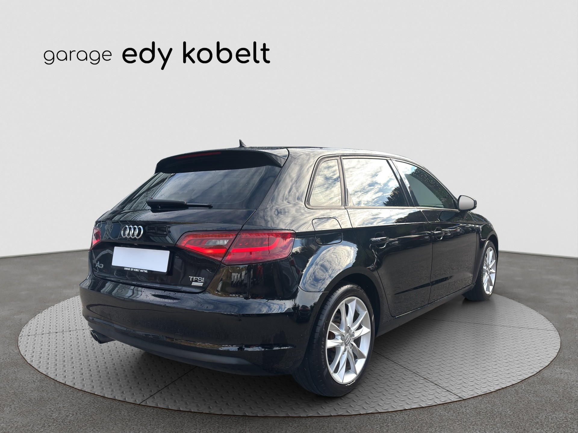 AUDI A3 Sportback 1.4 TFSI Ambition-image-17