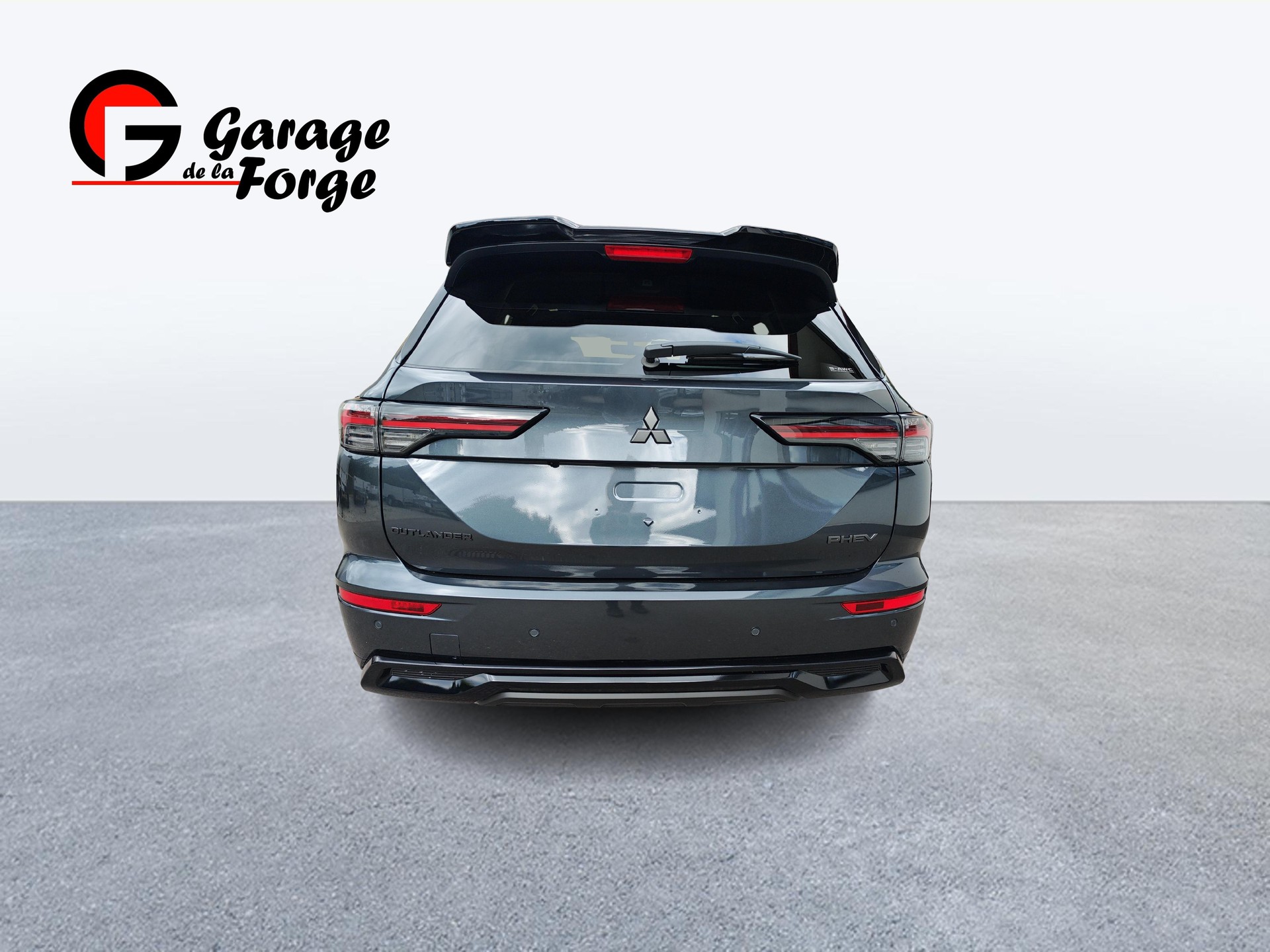 MITSUBISHI Outlander 2.4 PHEV Sport 4x4-image-6