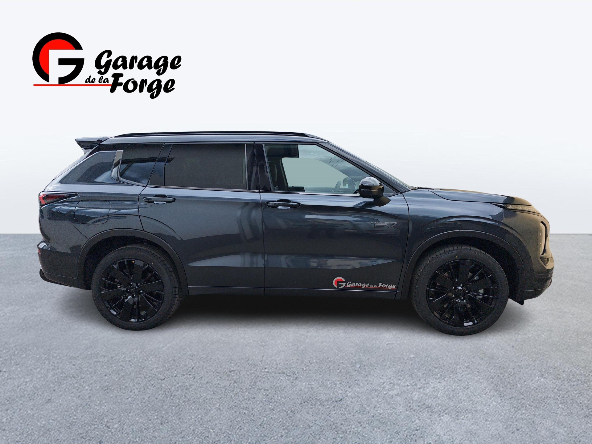 MITSUBISHI Outlander 2.4 PHEV Sport 4x4-image-3