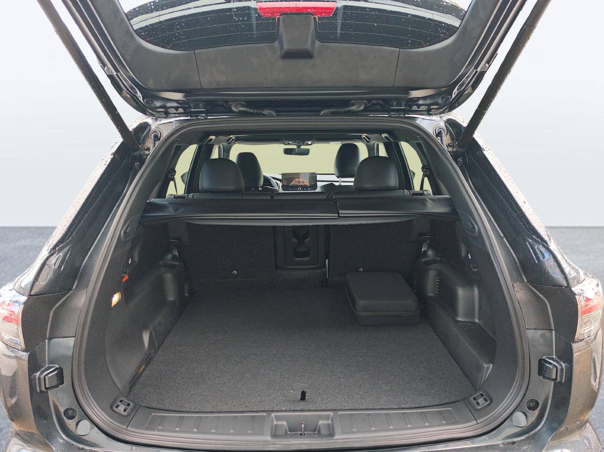 MITSUBISHI Outlander 2.4 PHEV Sport 4x4-image-11