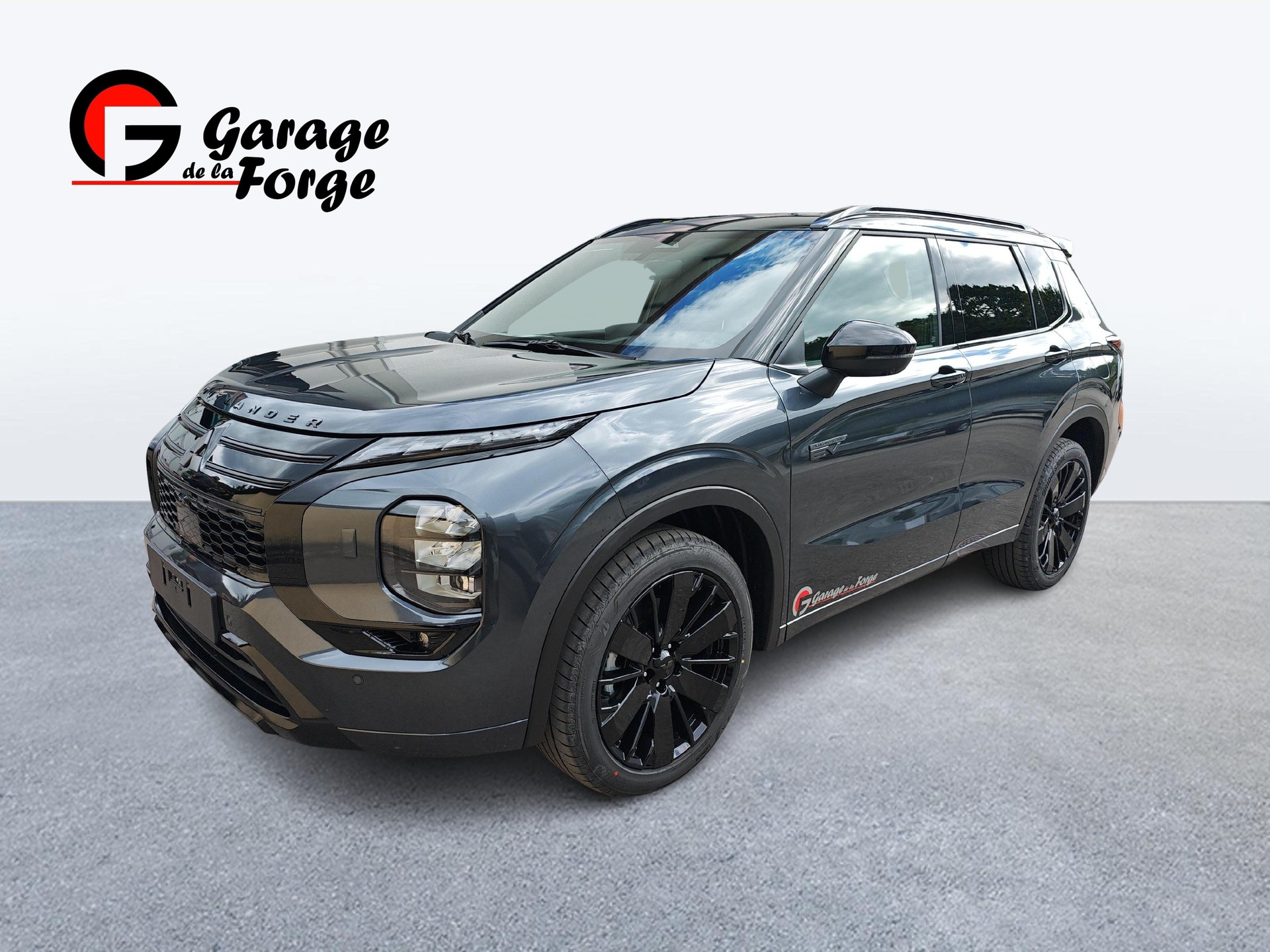 MITSUBISHI Outlander 2.4 PHEV Sport 4x4-image-1