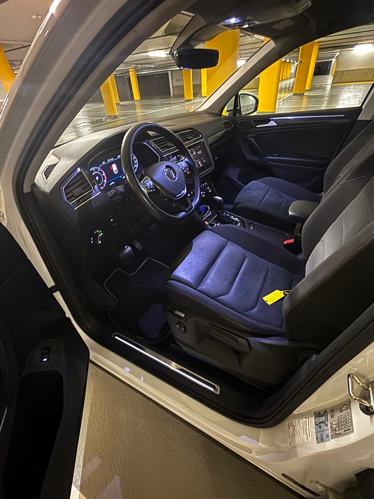 VW 2.0 TDI SCR Comfortline DSG-image-4