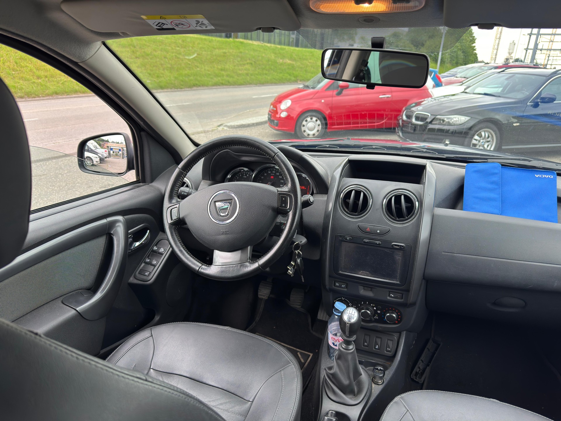 DACIA Duster 1.5 dCi Lauréate 4x4-image-8