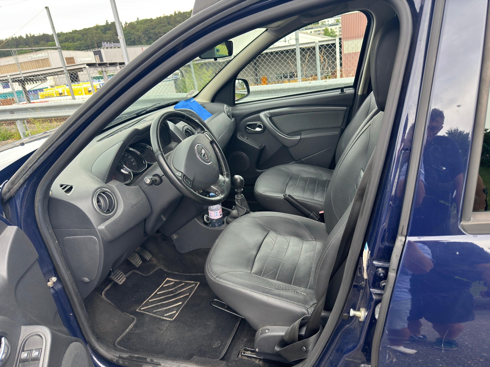 DACIA Duster 1.5 dCi Lauréate 4x4-image-9