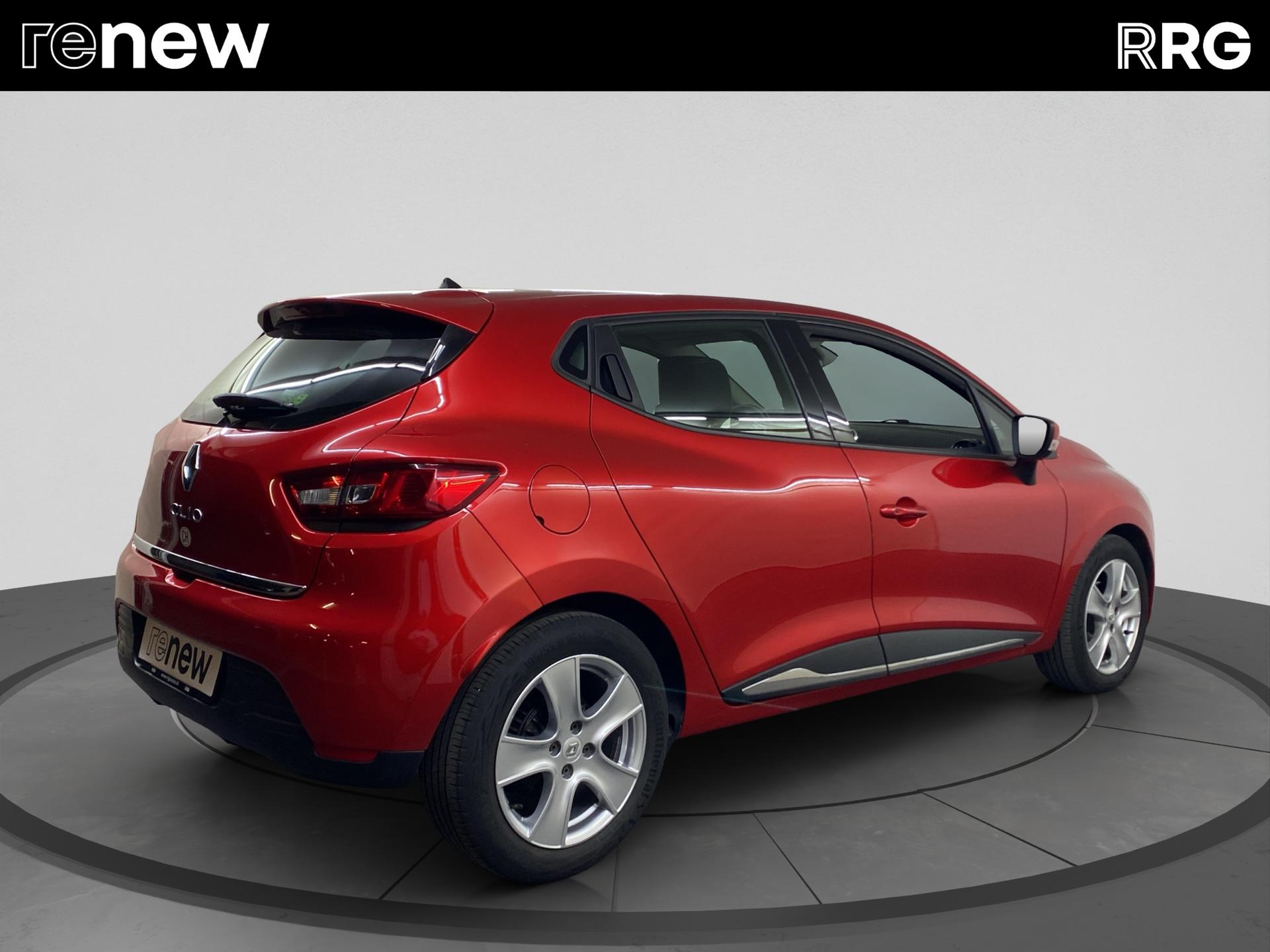 RENAULT Clio 1.2 16V T Intens EDC-image-1