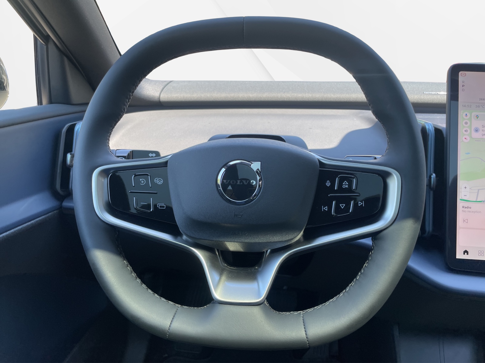 VOLVO EX 30 CC E60 Twin Performance AWD-image-11