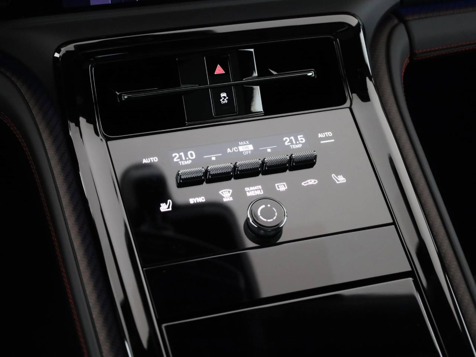 PORSCHE Panamera GTS-image-17