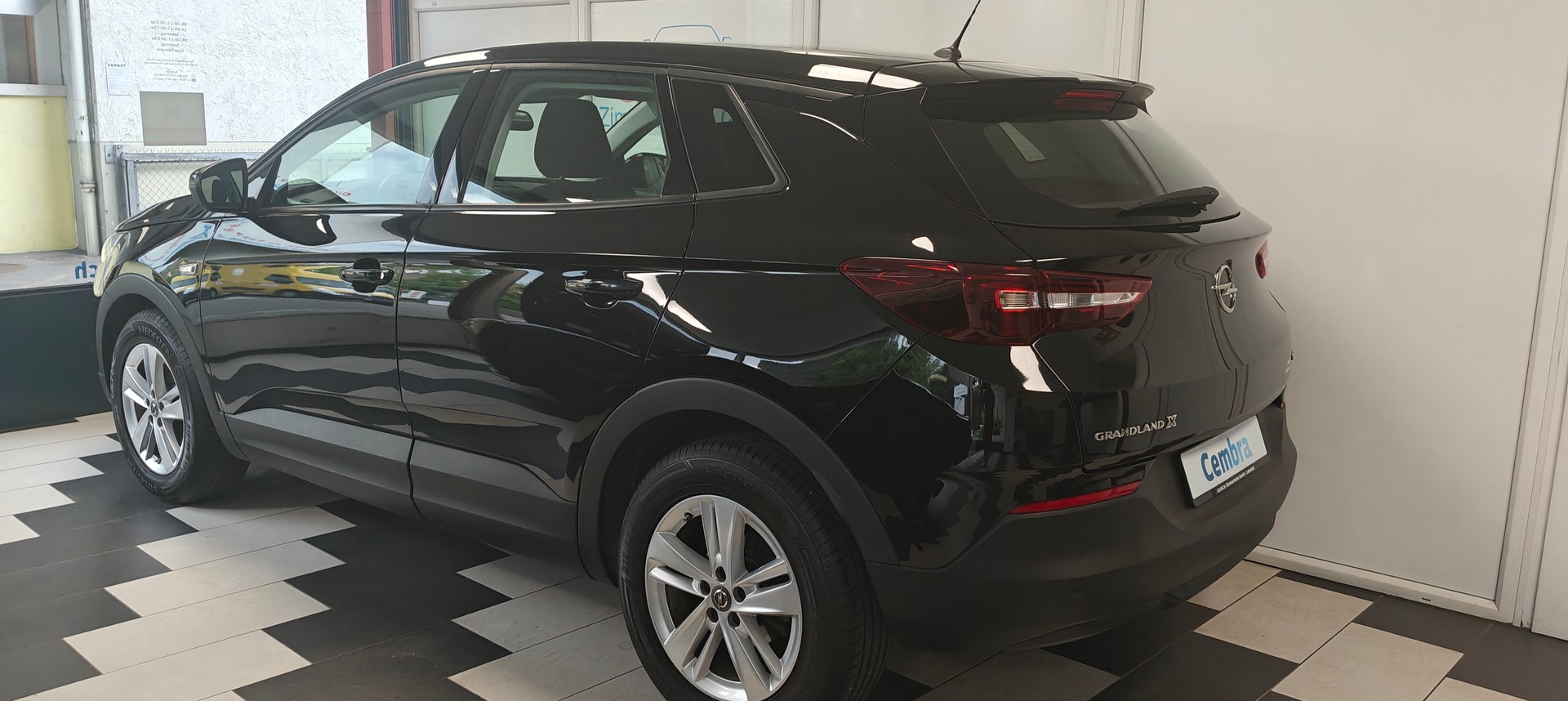 OPEL Grandland X 1.2i TP Ultimate-image-5