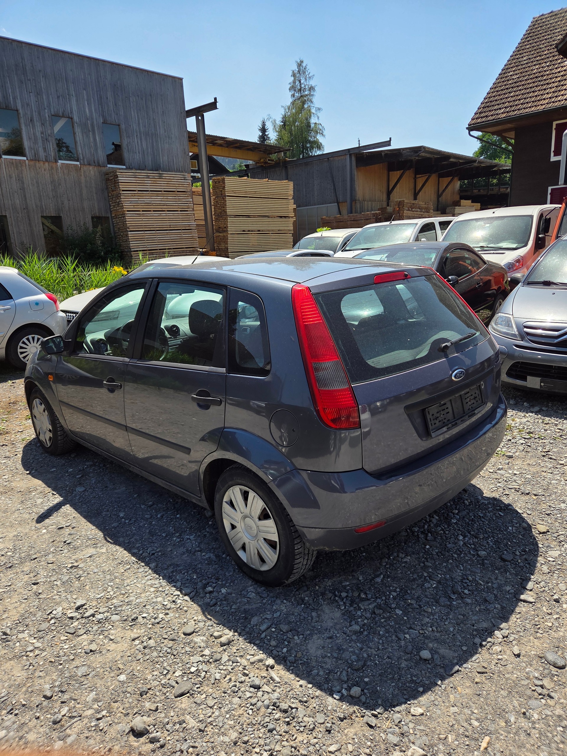 FORD Fiesta 1.4 16V Trend-image-2