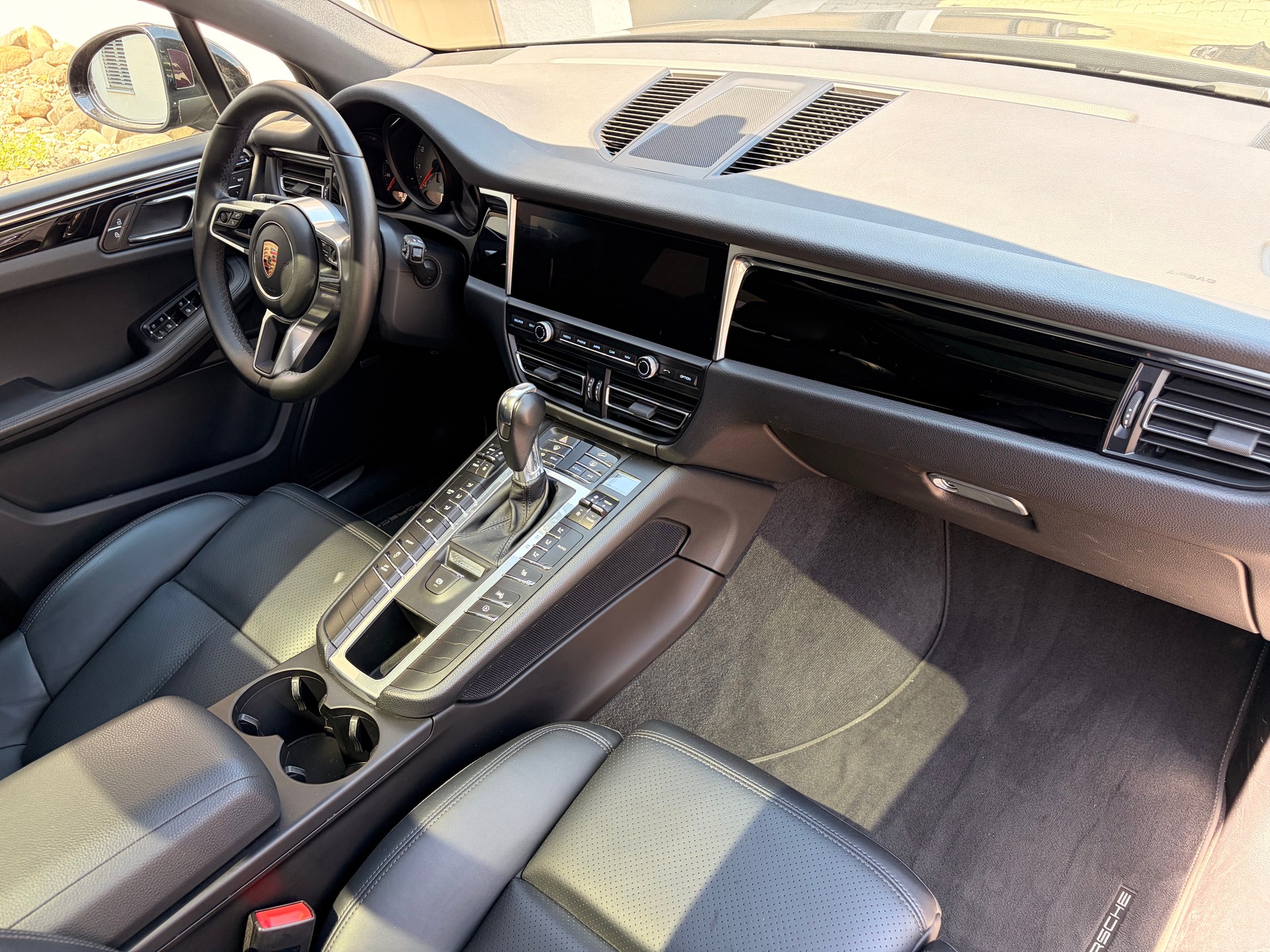 PORSCHE Macan S PDK-image-3