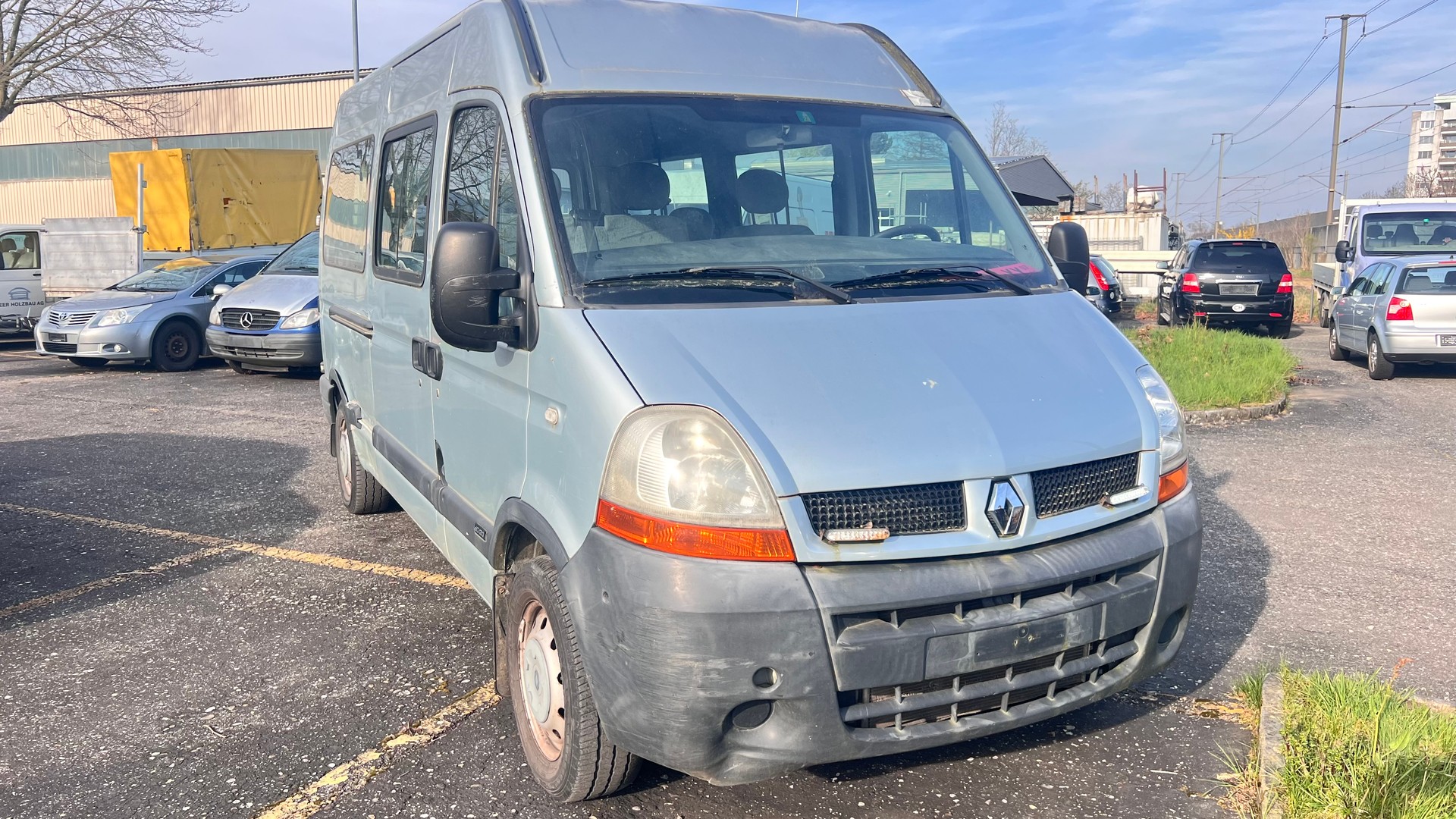 RENAULT Master T28 2.5dCi 2CL21U-image-1