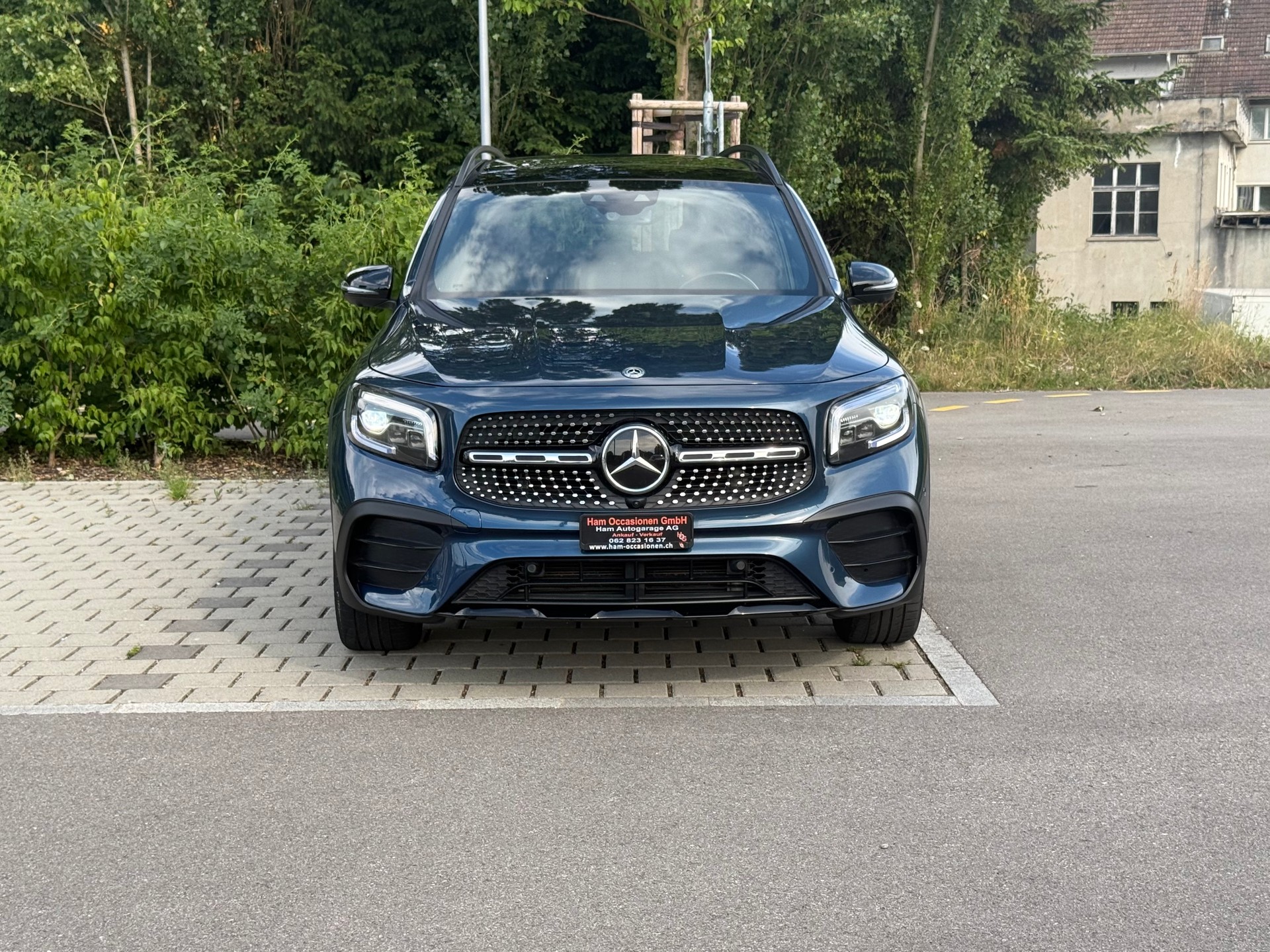 MERCEDES-BENZ GLB 250 AMG Line 4 MATIC 8G-Tronic-image-0