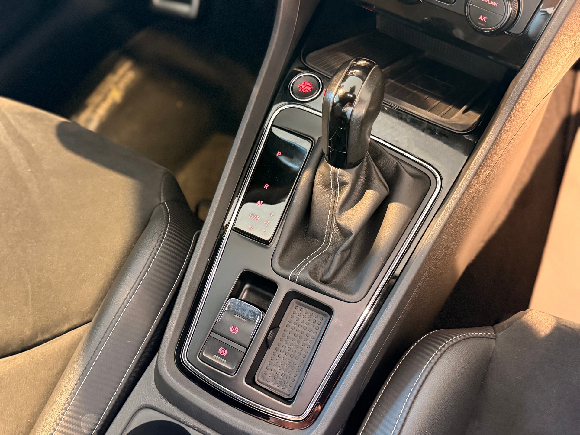 SEAT Leon ST 2.0 TSI Cupra 300 4 Drive DSG-image-27