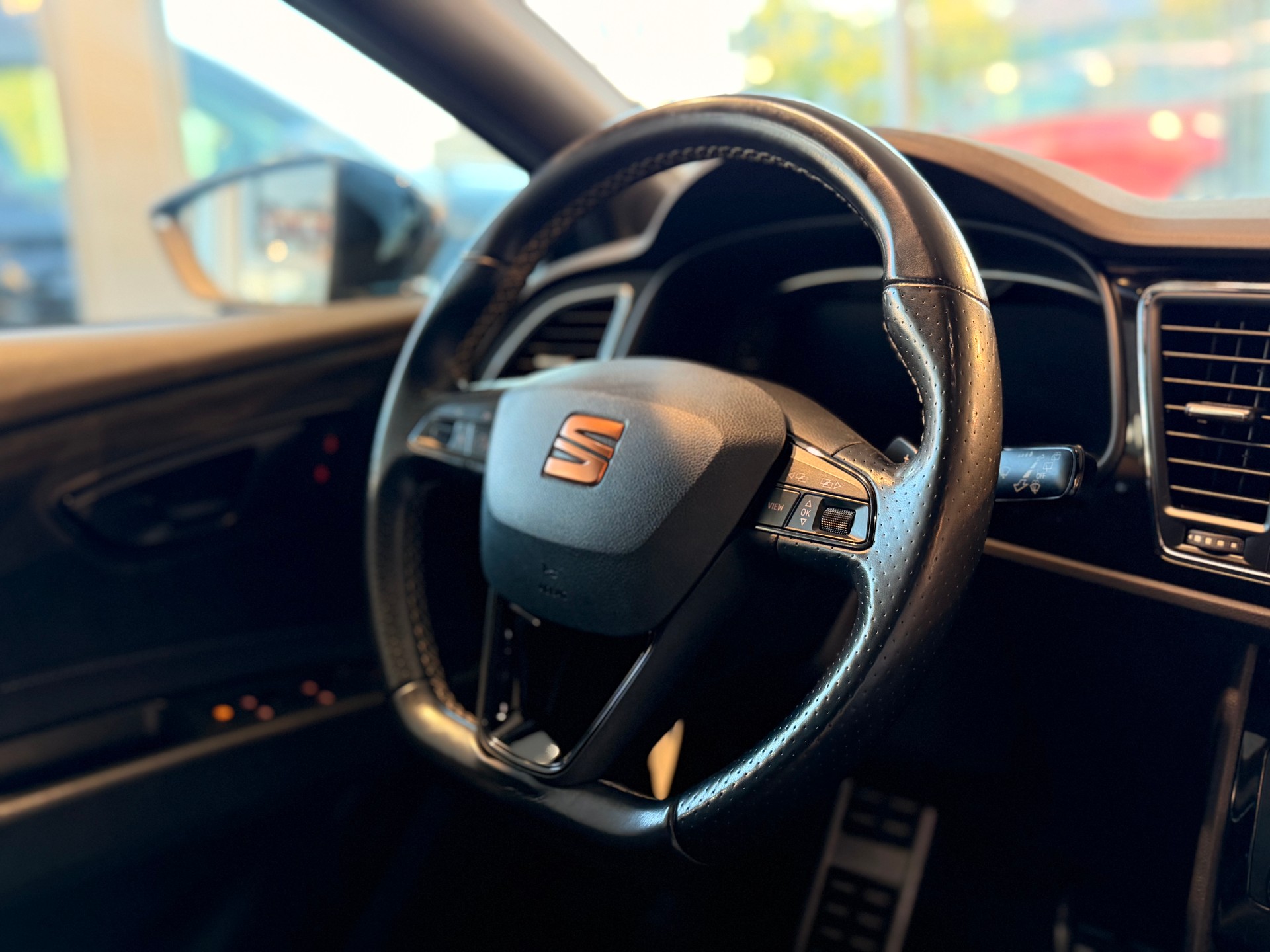 SEAT Leon ST 2.0 TSI Cupra 300 4 Drive DSG-image-28