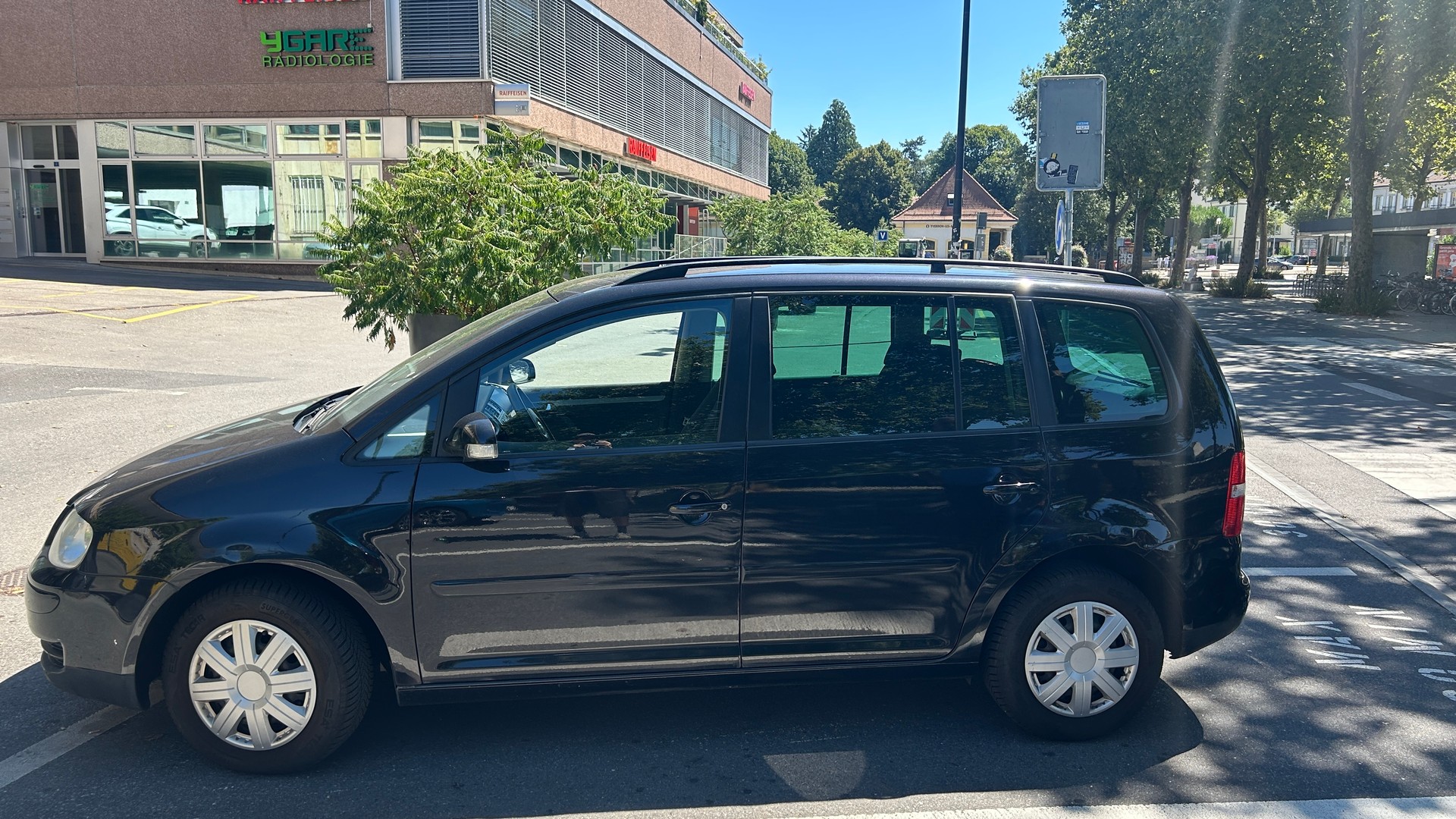 VW 2.0 FSI Trendline-image-2