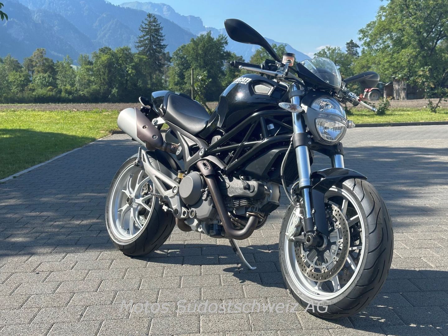 DUCATI MONSTER 1100 ABS
