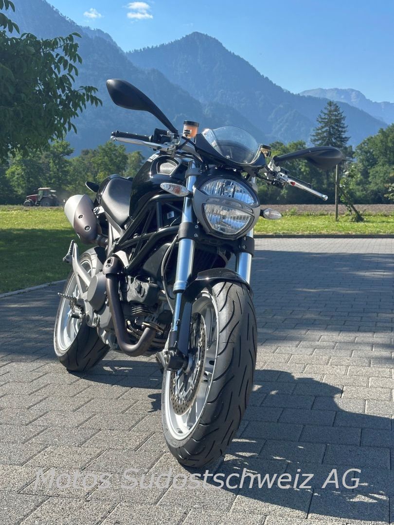 DUCATI MONSTER 1100 ABS-image-1