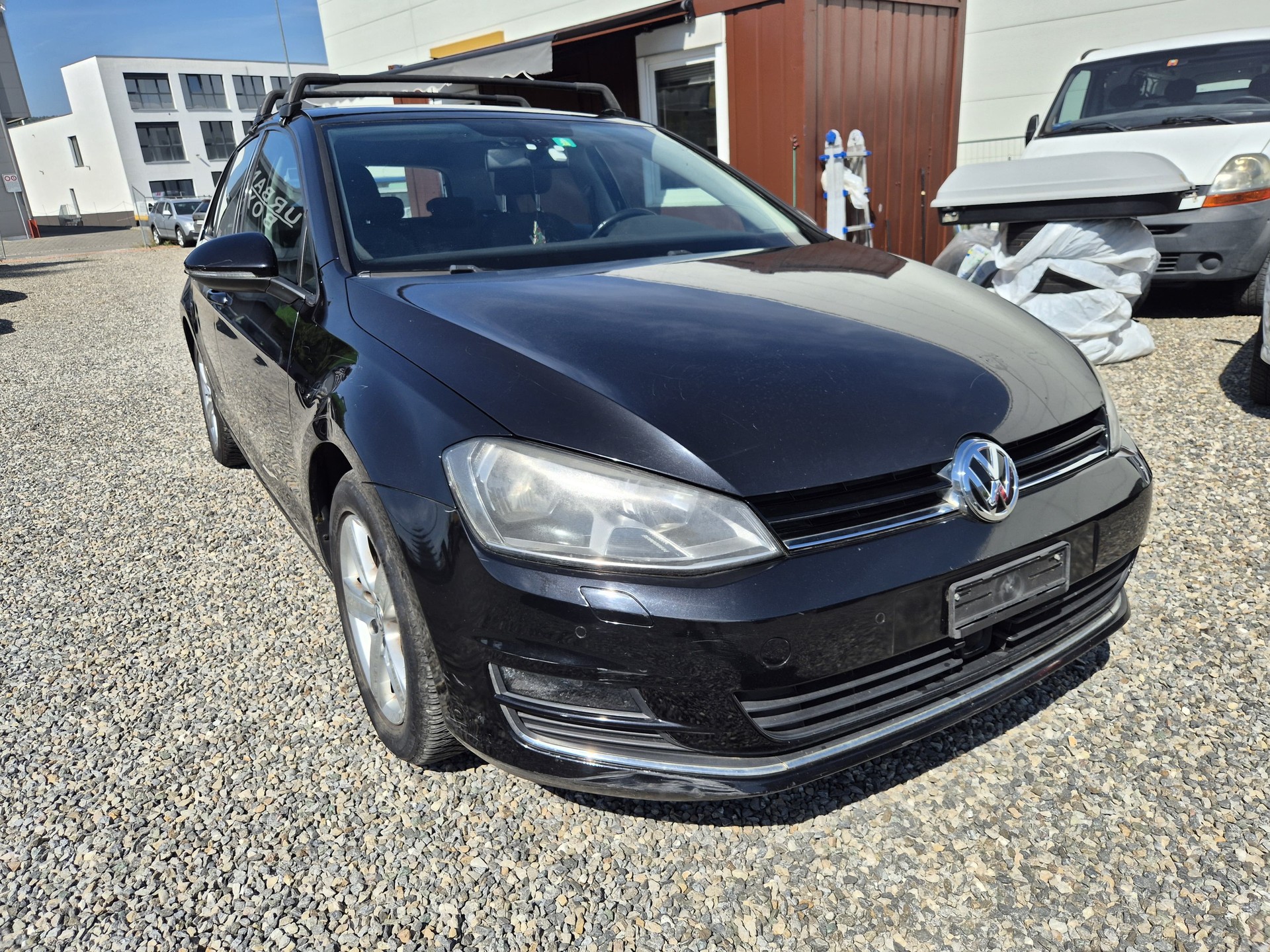 VW Golf 2.0 TDI Highline 4Motion-image-4