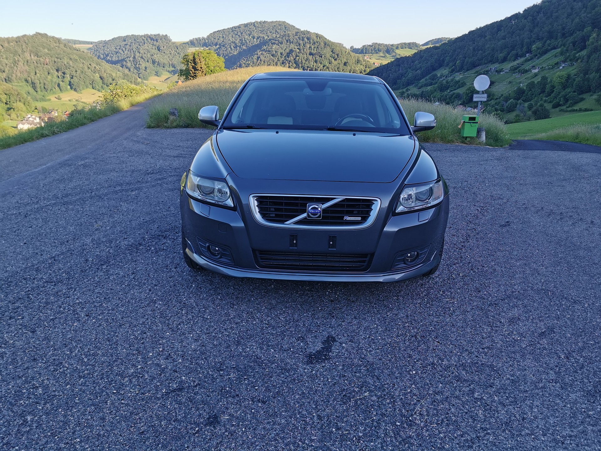VOLVO V50 T5 Summum R-Design AWD-image-1