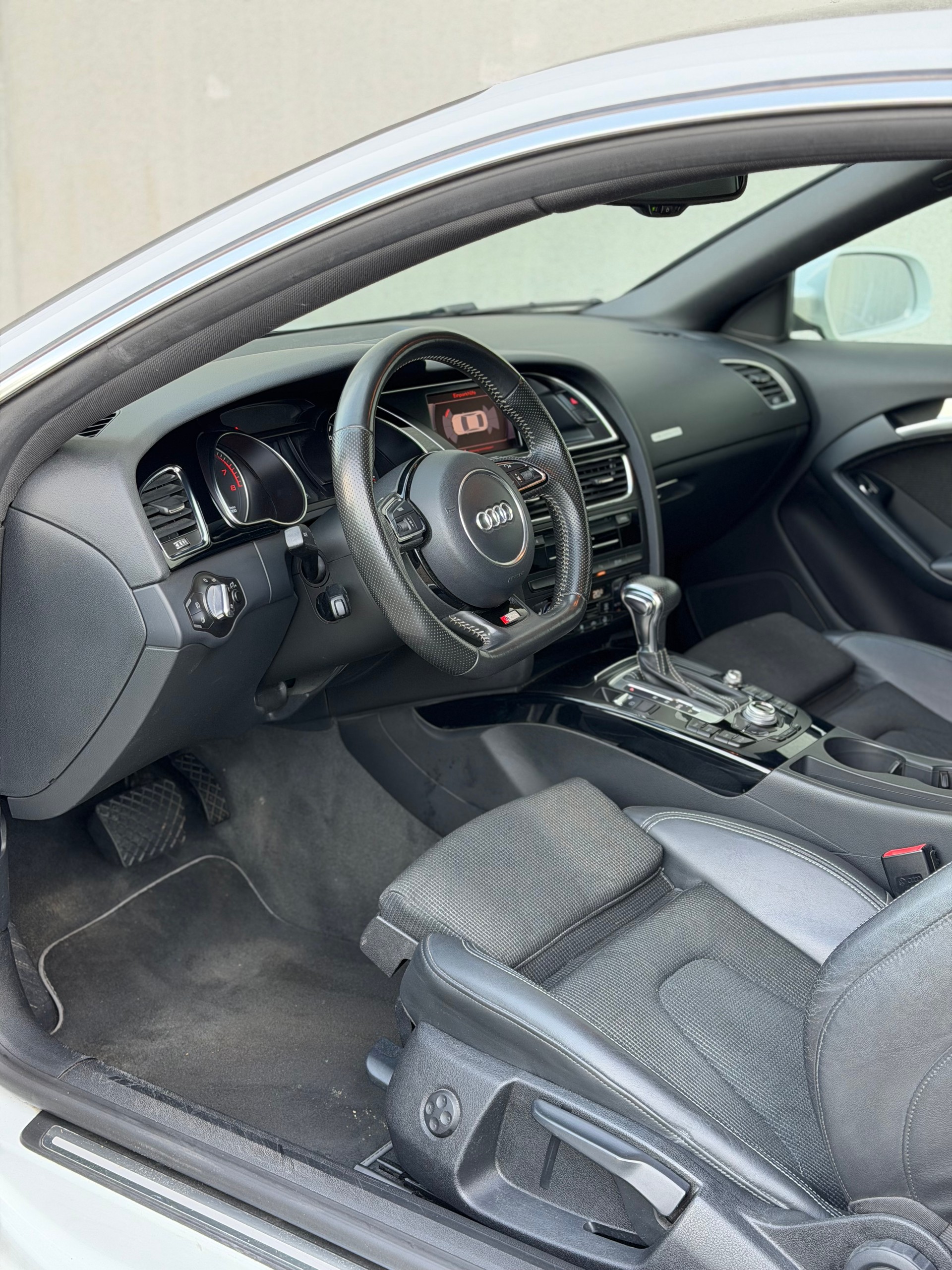 AUDI A5 Coupé 2.0 TFSI quattro S-tronic-image-6