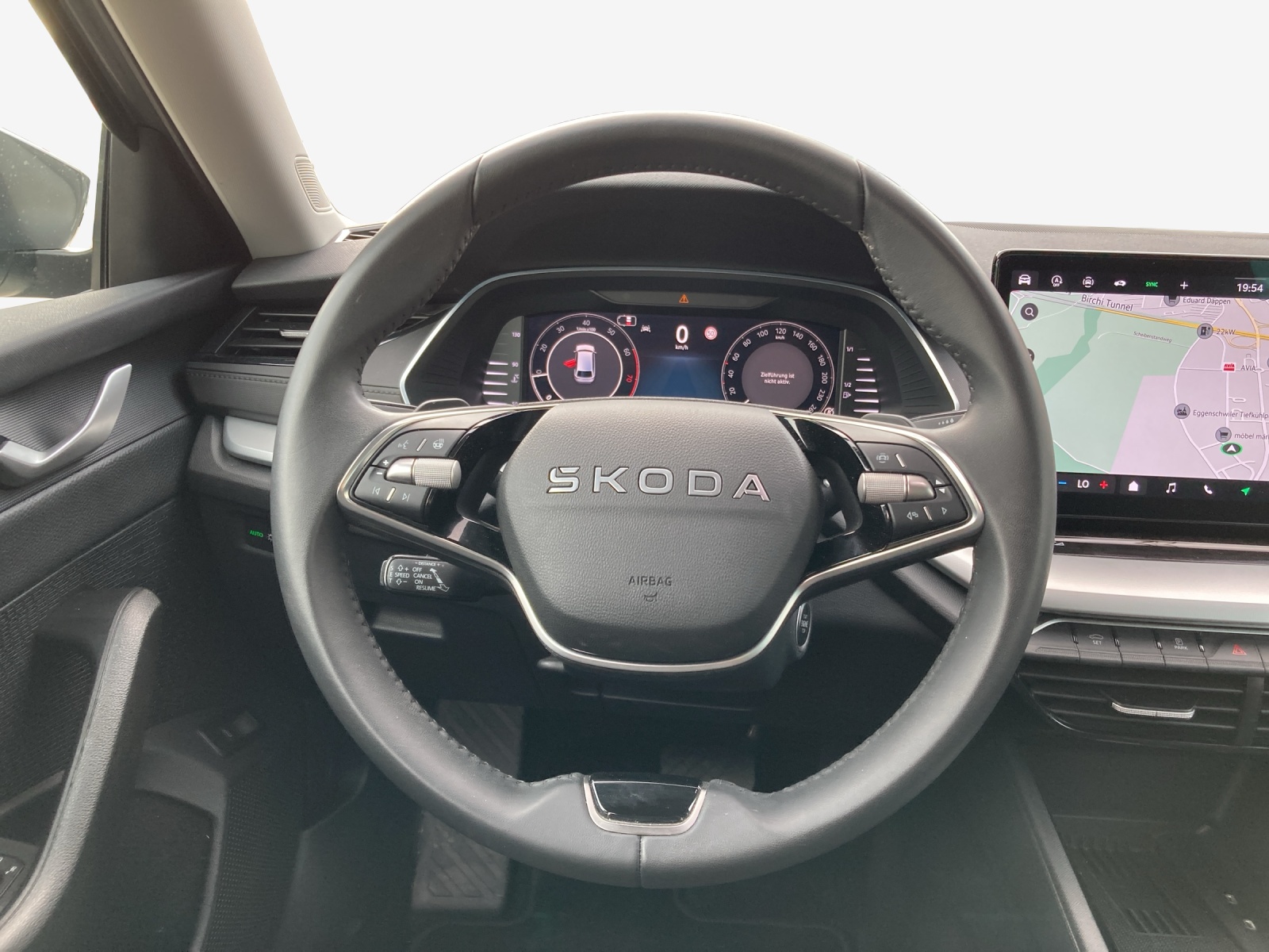 SKODA Octavia Combi 1.5 TSI mHEV DSG Dynamic-image-9