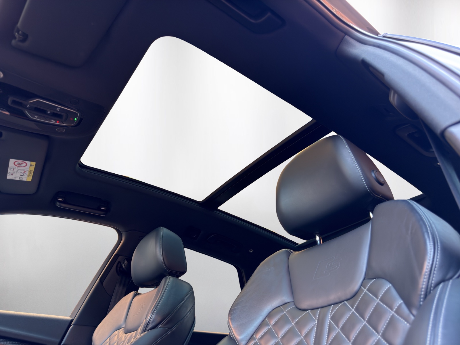 AUDI Q5 2.0 TFSI sport quattro S-tronic-image-14