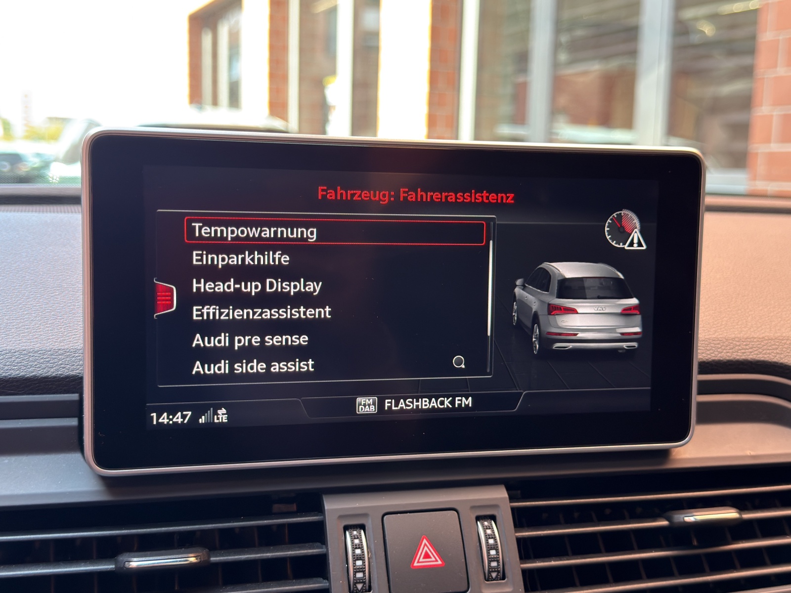 AUDI Q5 2.0 TFSI sport quattro S-tronic-image-20