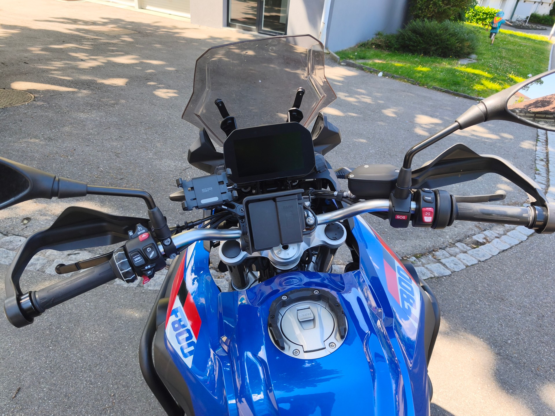 BMW F 800 GS-showroom-element-2