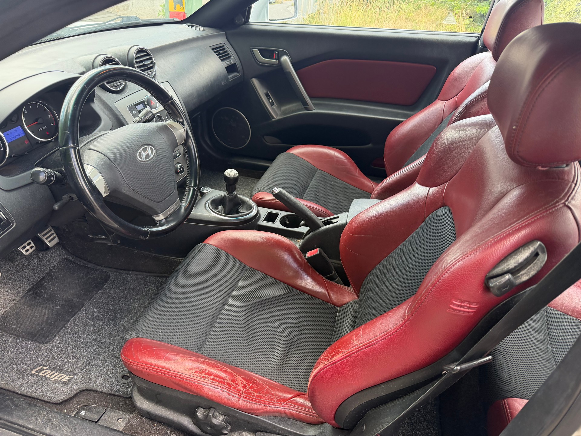 HYUNDAI Coupé 2.0 16V CVVT FX-image-8