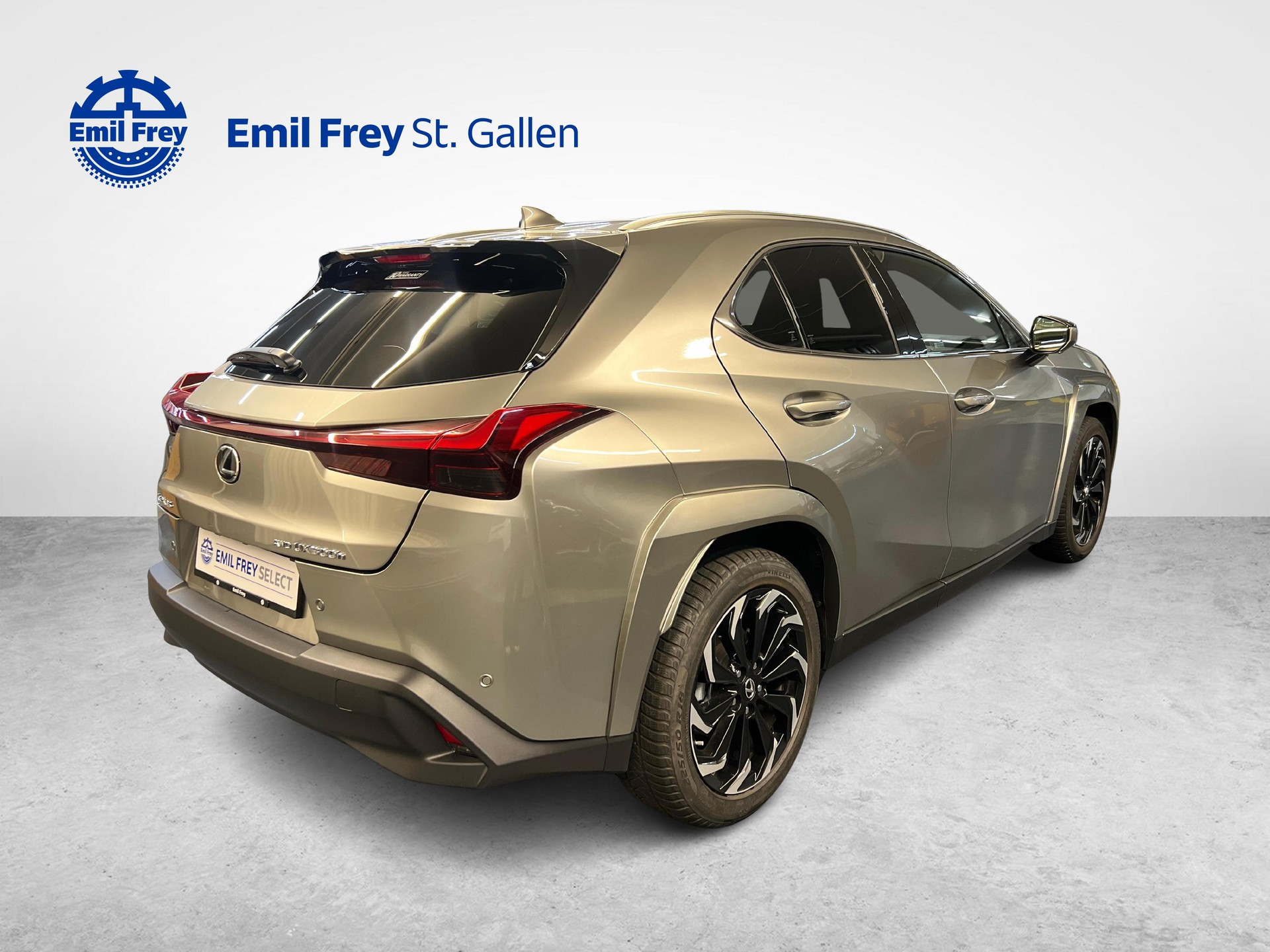 LEXUS UX 300h Excellence-image-4