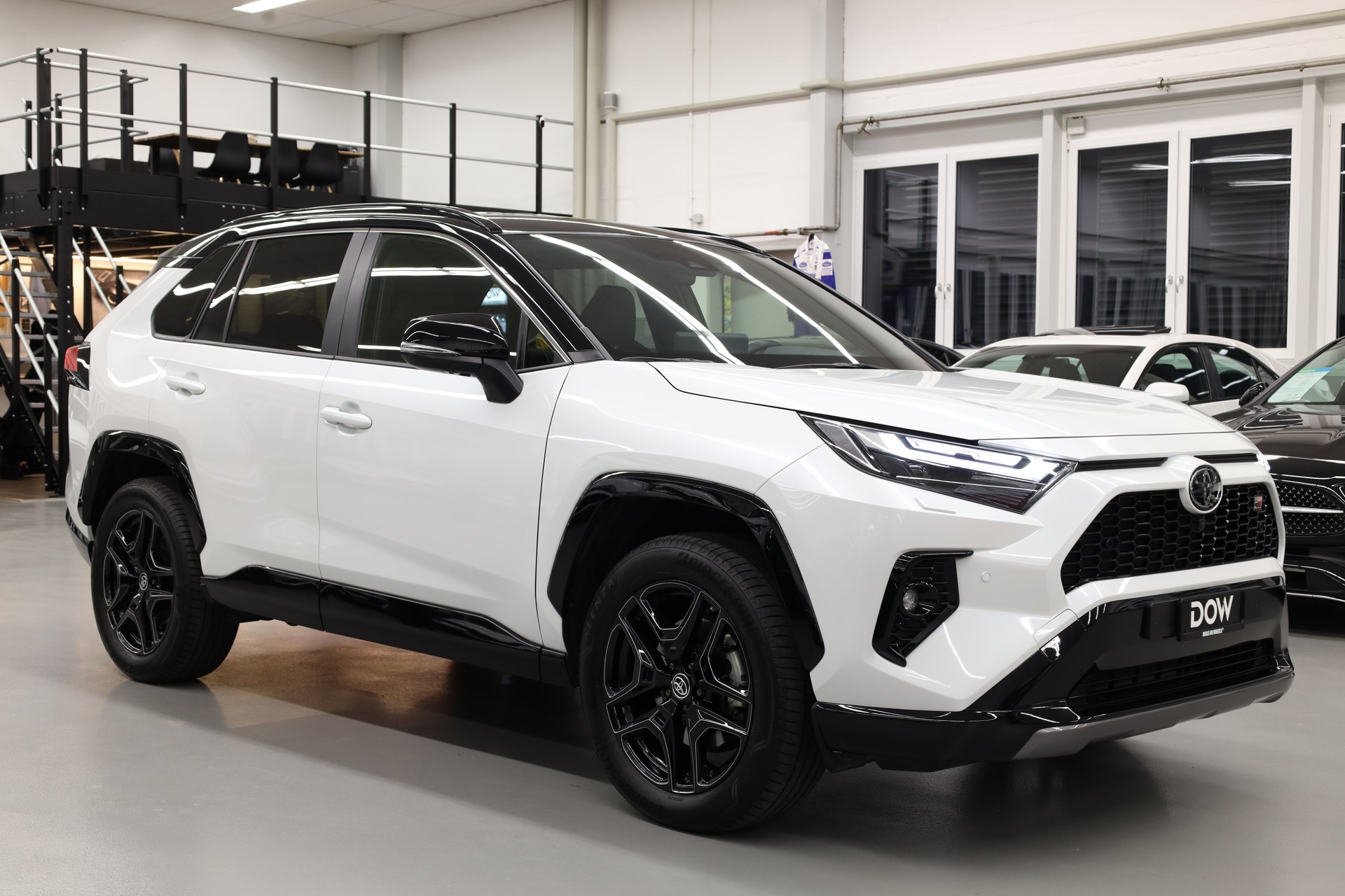 TOYOTA RAV-4 2.5 HEV GR Sport e-CVT 4WD-image-1