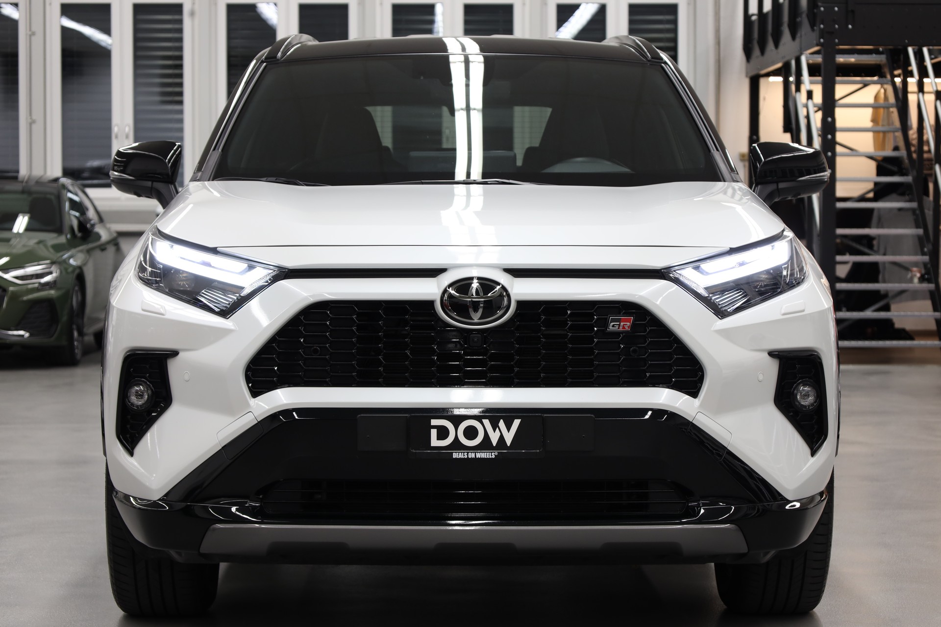 TOYOTA RAV-4 2.5 HEV GR Sport e-CVT 4WD-image-2